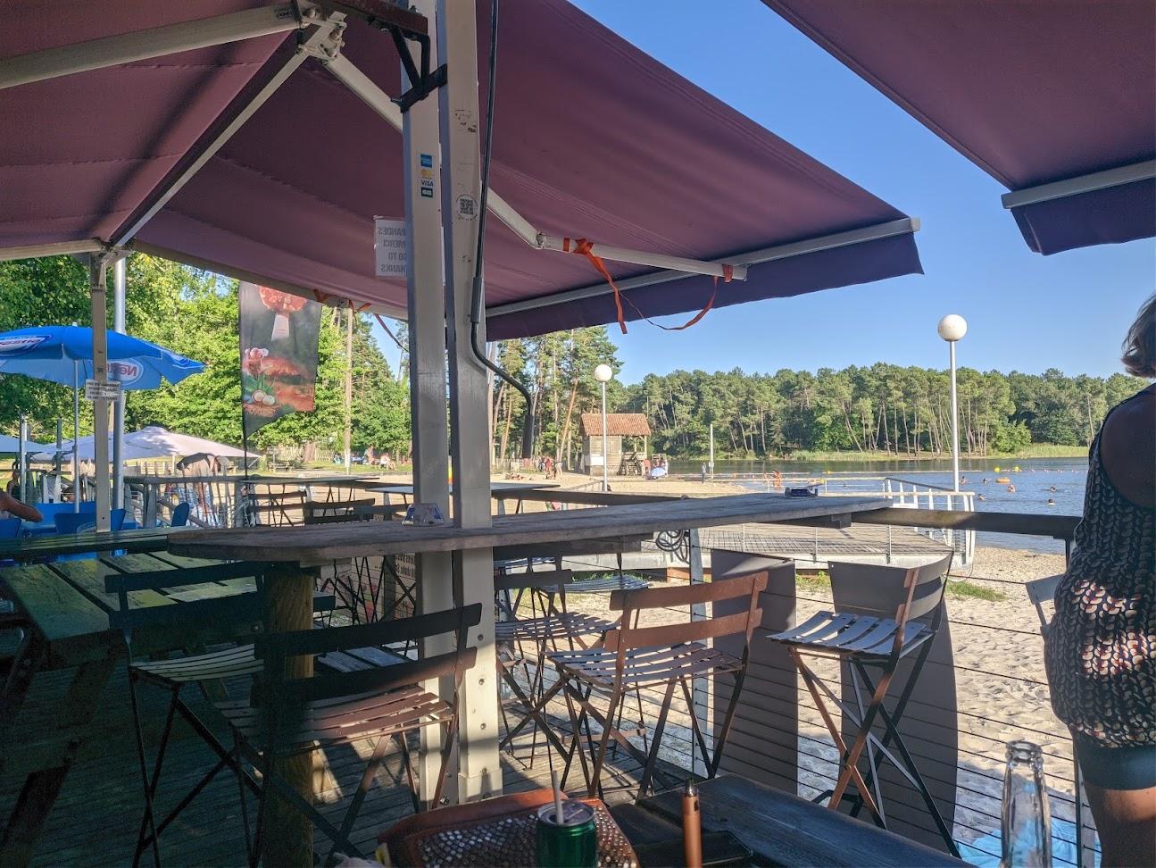 Photo de Beach flamingo Restaurant de plage