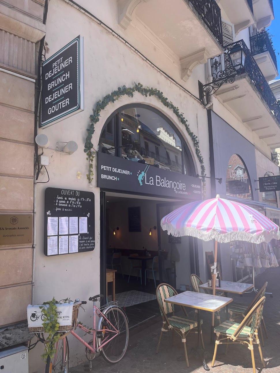 Photo de La Balançoire by La Bicyclette Rose