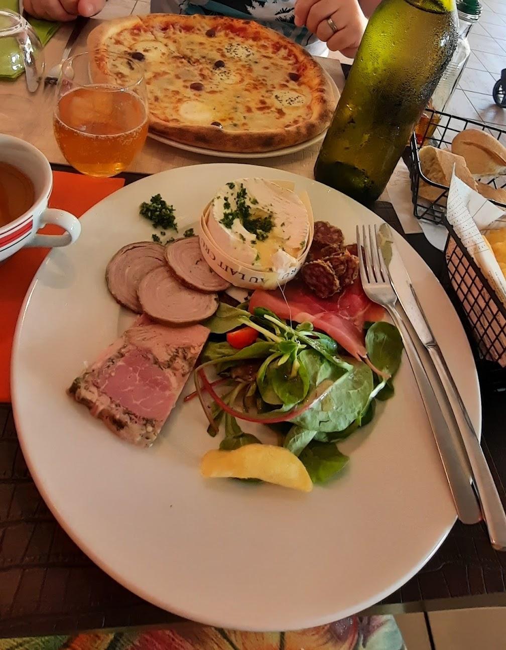 Photo de Restaurant La pointe des îles