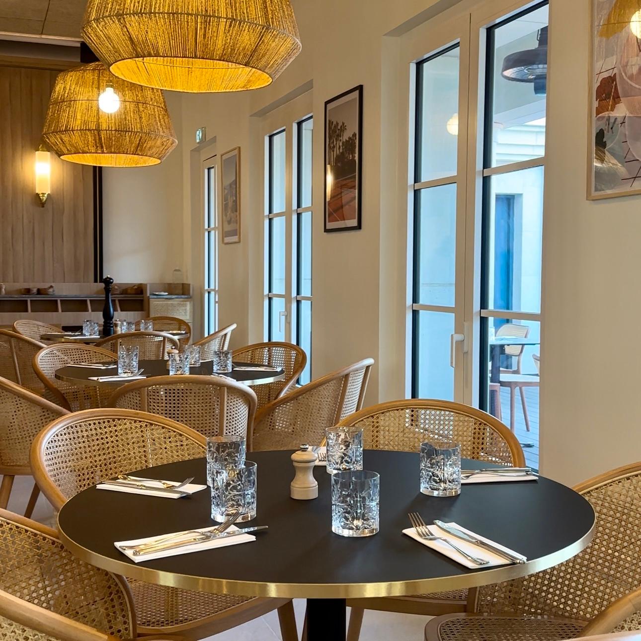Photo de Table sur Court