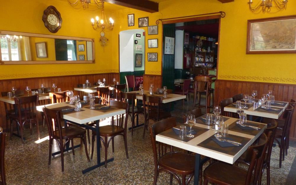 Photo de Café De France Restaurant , Bar